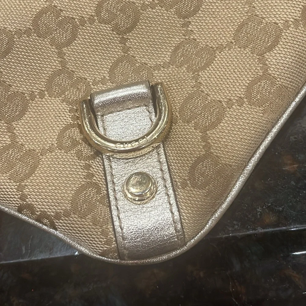 Gucci cross body/with metallic trim in champagne gold - Picture 5 of 16